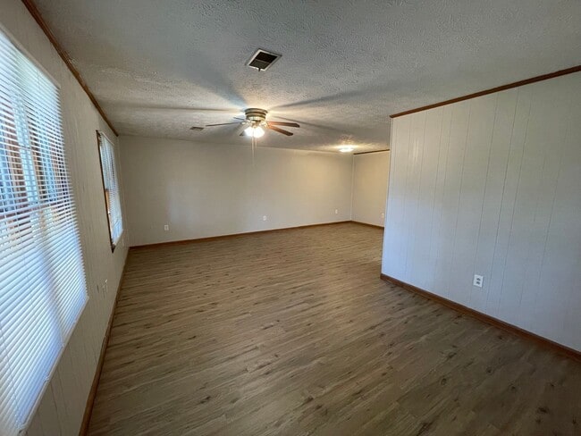 Photo - 509 Chateau Dr SE Unidad #Y-2