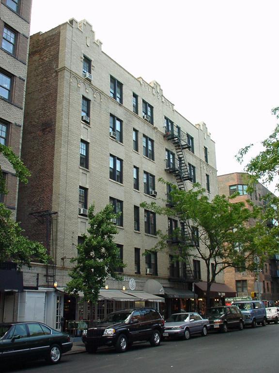 Photo - 218 W 10th St Unit 3F