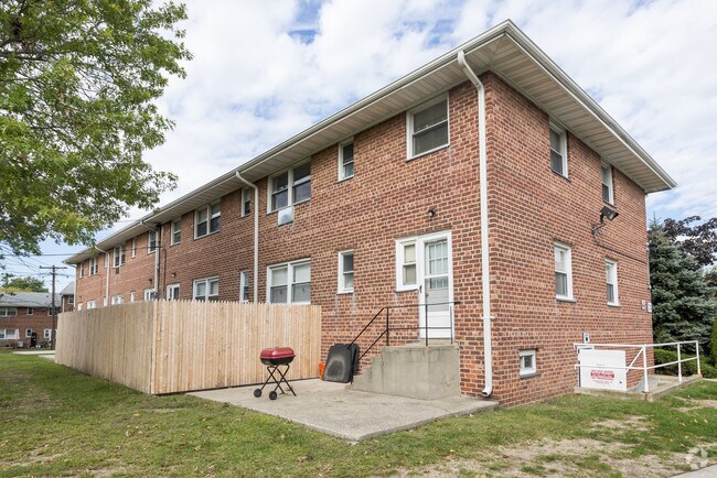 Building - Mayfield Estates