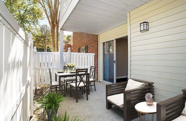 Arbors at Natchez Trace Apartments