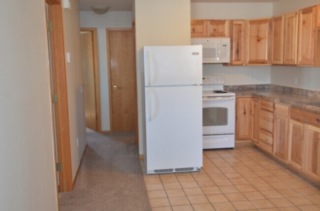 Photo - 214 Spruce St N Unit REI214B