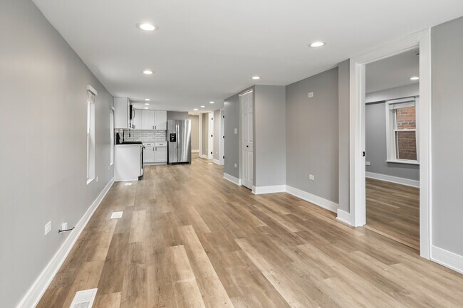 4624 N Springfield Ave Unit 1