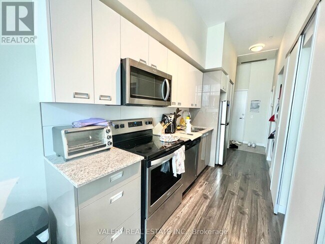 Photo - 257 Hemlock St Unit 108