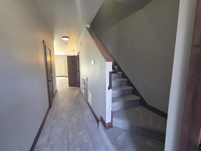Photo - 1306 Fozzie Ln