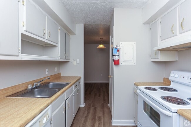 Pinehurst Apartments