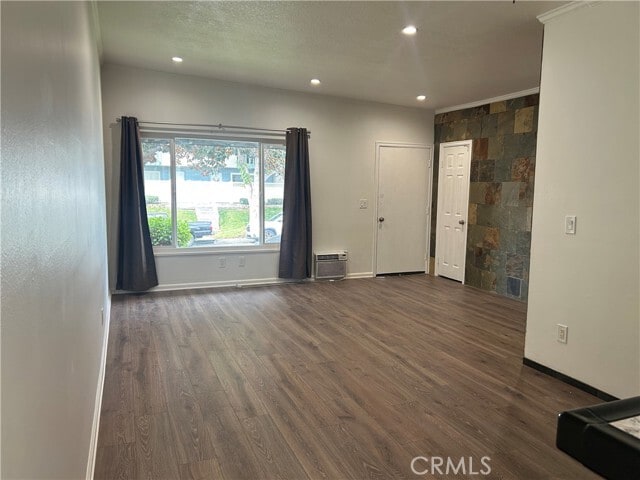 Photo - 2100 N Derek Dr Unidad B