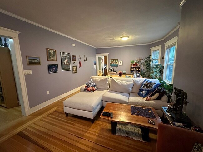 139 Langdon Ave Unit 1
