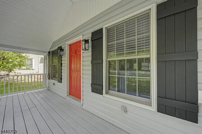 Photo - 8 Oak Rd