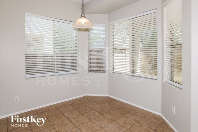 Photo - 1809 S 123rd Dr