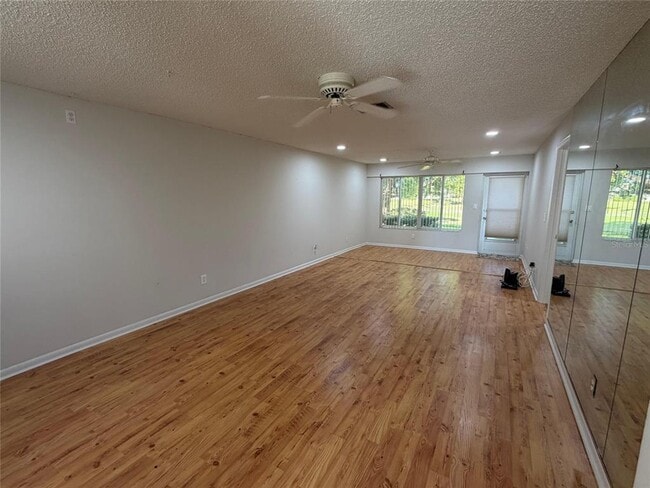 Photo - 3231 Teeside Dr Unit 3