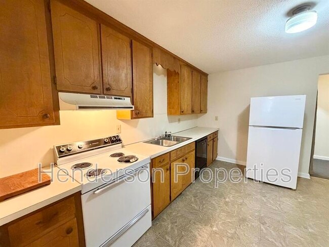 Photo - 616 Wood St
