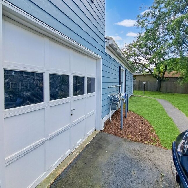 Photo - 3279 Chester Grove Rd