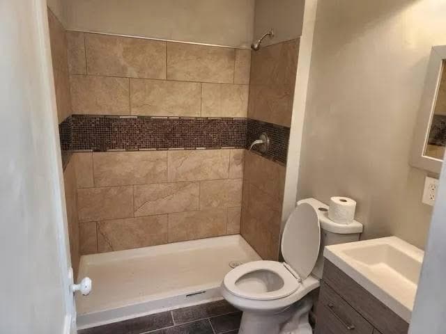 New bathroom - 2242 Buxton Ave Unit 1