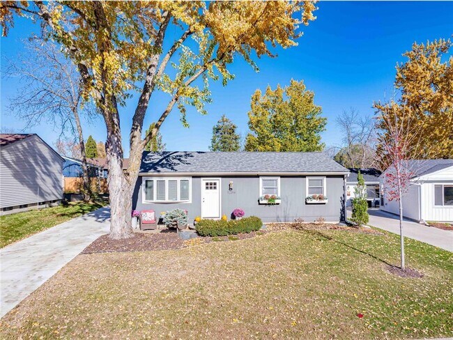 Photo - 112514 E Washington Ln