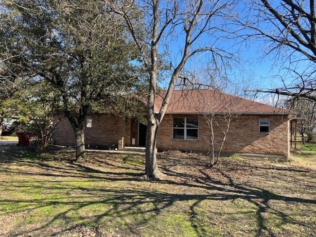Photo - 602 N U.S. Hwy 69