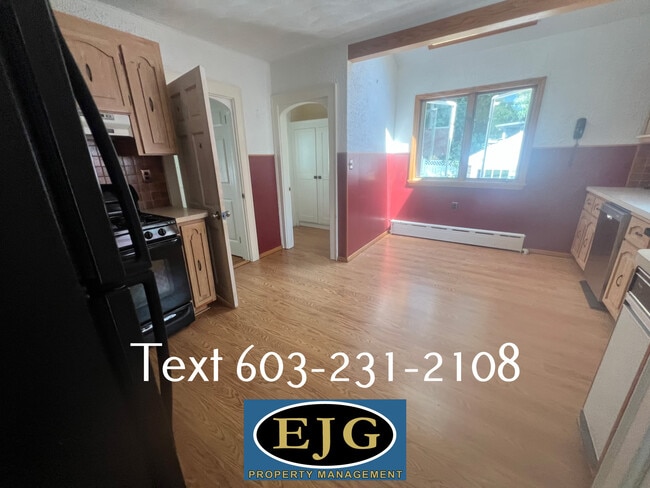 Photo - 70 Hume Ave