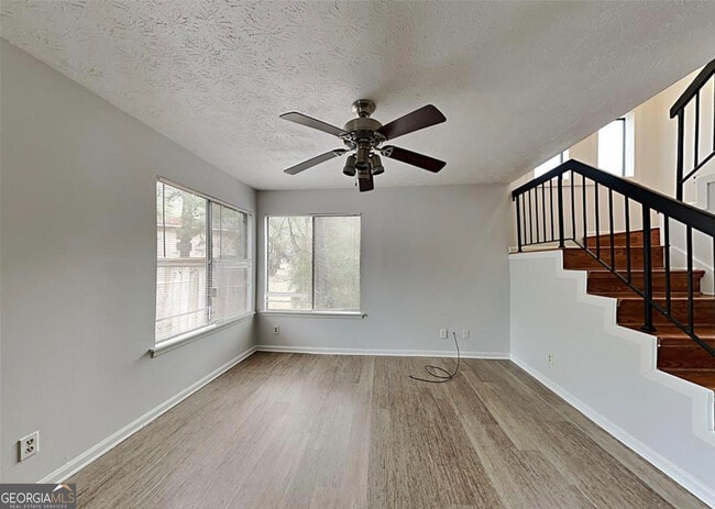 Photo - 8577 Parkside Dr