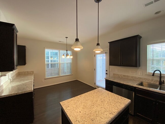 Photo - 5454 Farm House Trail