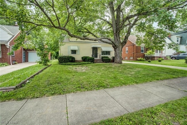 Photo - 1343 Victory Dr