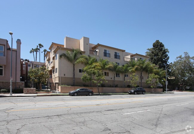 Photo - 4297 Coldwater Canyon Ave