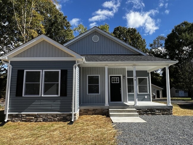 Photo - 38 Meadow View Ln