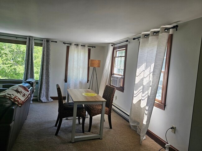 200 Pleasant St Unidad 2