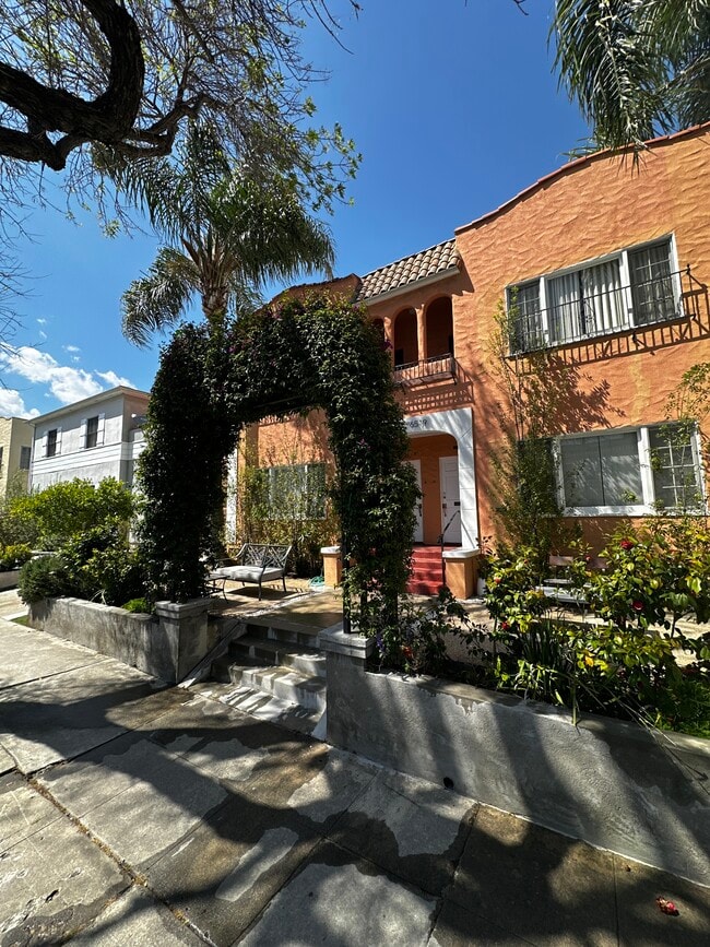 Building Photo - 6517 Orange St Unit 6517 12 Rental