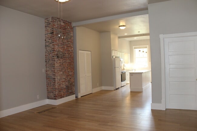 Building Photo - 514 Atwood St. Unit 514