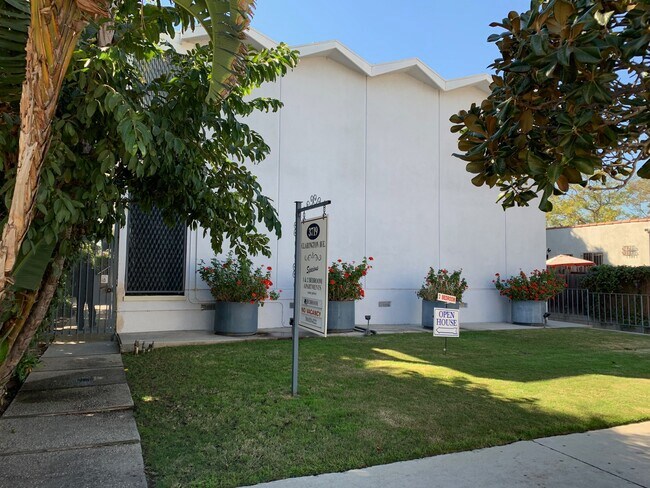 Photo - 3719 Clarington Ave Unit 8