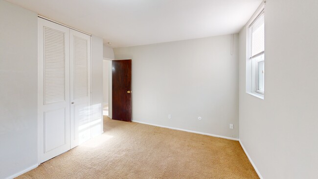 Photo - George & Stevens Apartments