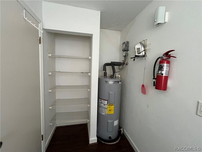 Photo - 760 E Gilchrist Ct