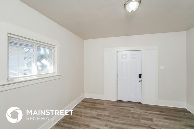 Photo - 211 N 32nd St