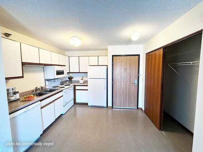 Plenty of Cupboard Space