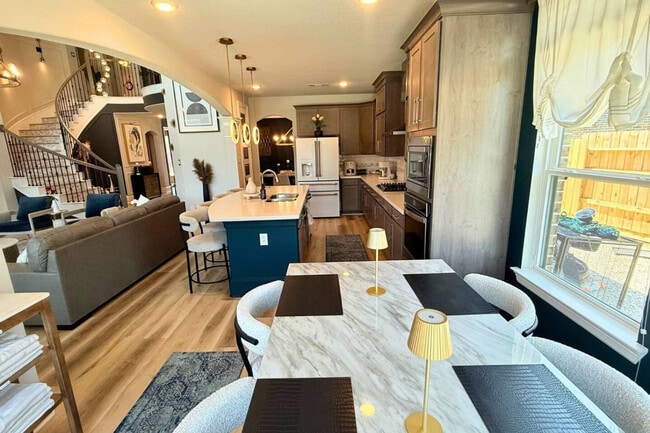 Building Photo - 11347 Needlerock Ct Unit ID1310533P