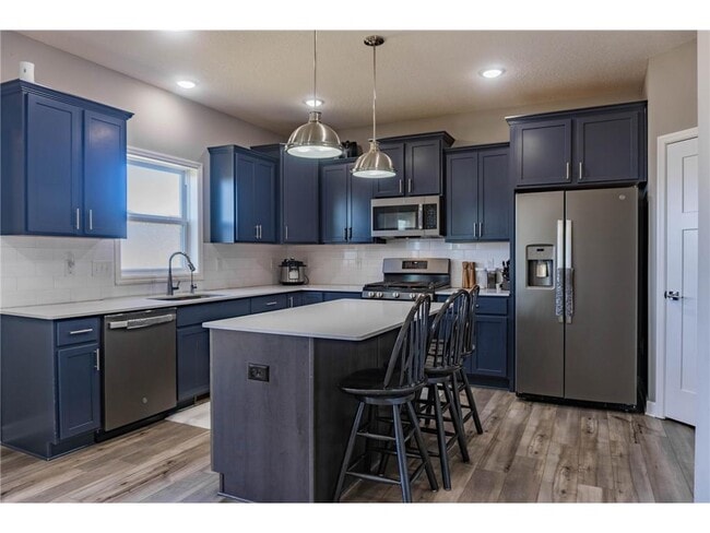 Photo - 1582 Edgebrook Ln