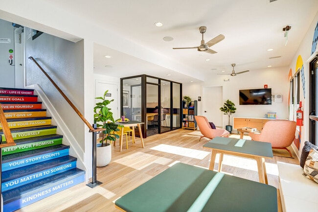 Apartamentos Tuscan Heights — foto de la comunidad