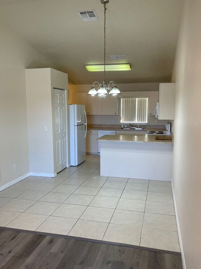 Photo - 2 Bedroom/2 Bathroom Apartment