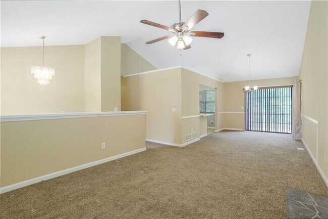 Photo - 1463 Devon Mill Way