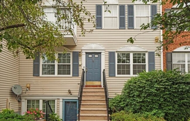 92 Callahan Ct