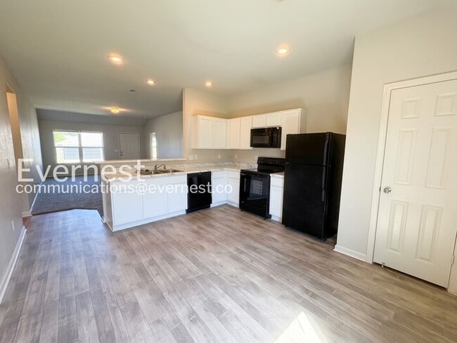 2169 Bentwood Dr