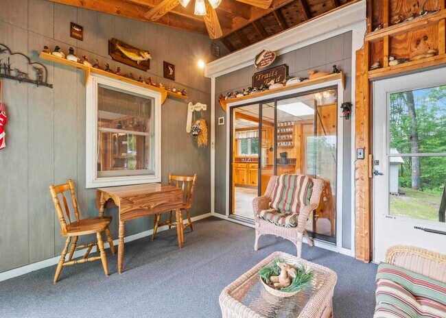 Photo - 7 Kincaid Ln