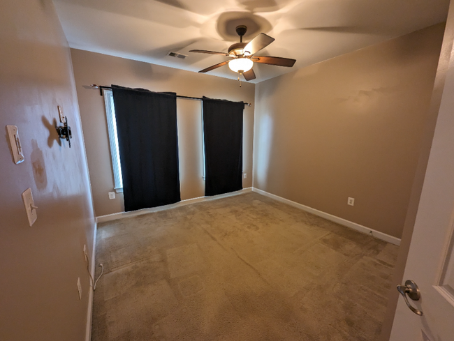 Building Photo - 42632 Offenham Terrace Rental
