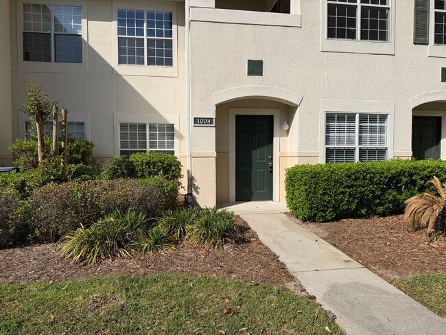 Building Photo - Updated Apartment in Plantation Point