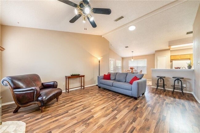 Photo - 3010 Red Bay Dr