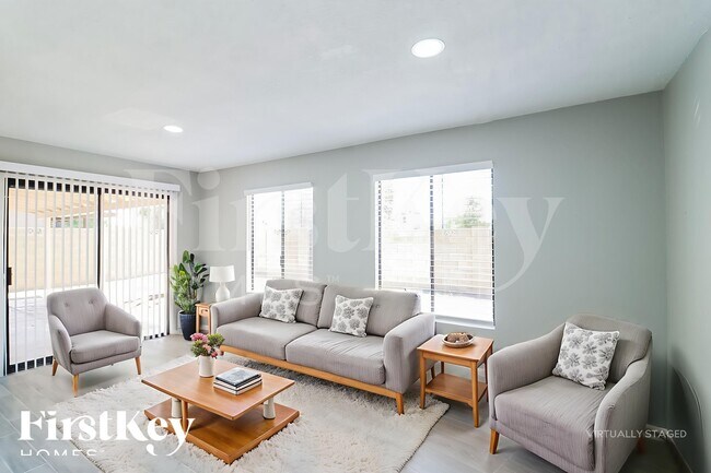 Photo - 4939 W Golden Ln