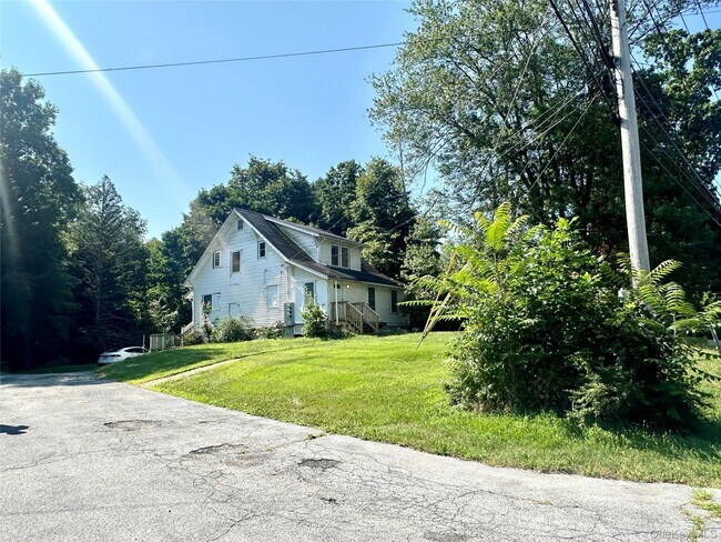 Photo - 2187 NY-302