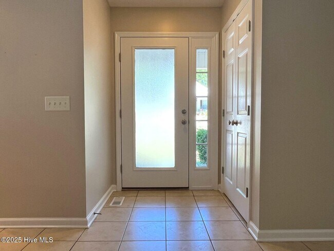 Photo - 114 Masters Way