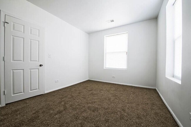 Photo - 6715 S Dorchester