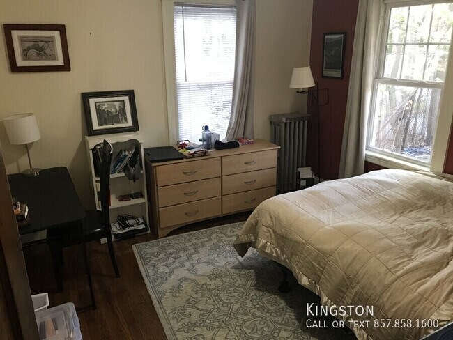 Photo - 37 Brington Rd Unit 1R