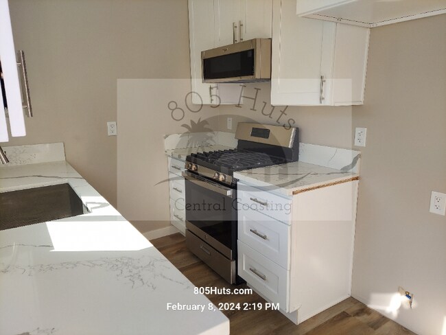 Photo - 2351 Lexington Ave